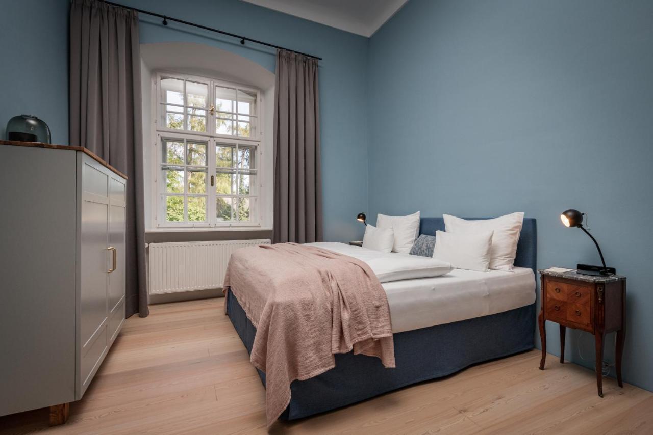 Boutique Hotel Zum Oberjaeger, Schloss Lackenbach Bagian luar foto