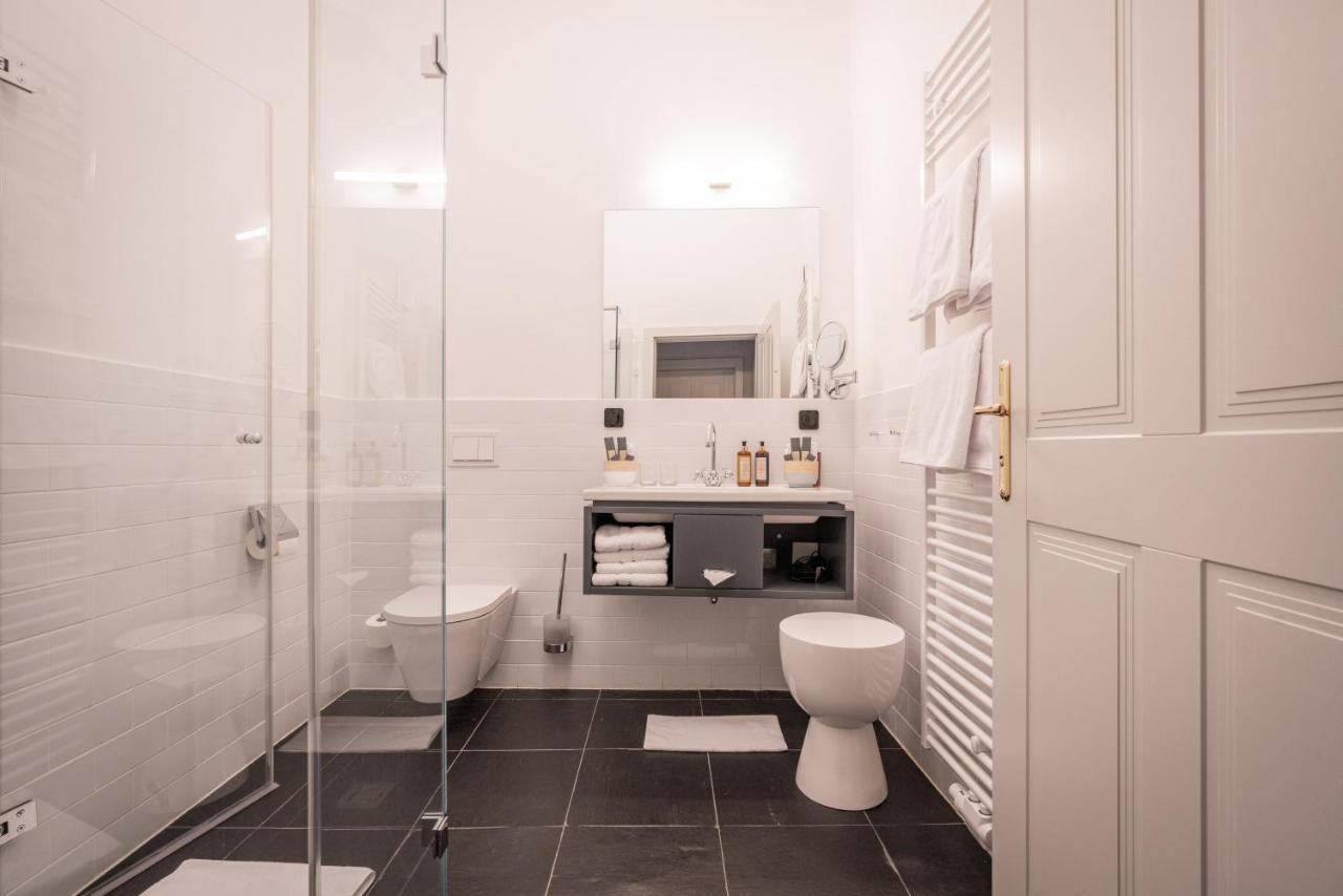 Boutique Hotel Zum Oberjaeger, Schloss Lackenbach Bagian luar foto