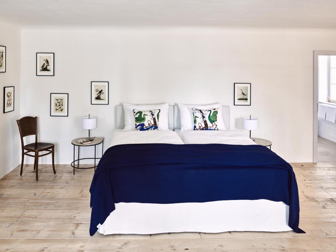 Boutique Hotel Zum Oberjaeger, Schloss Lackenbach Bagian luar foto