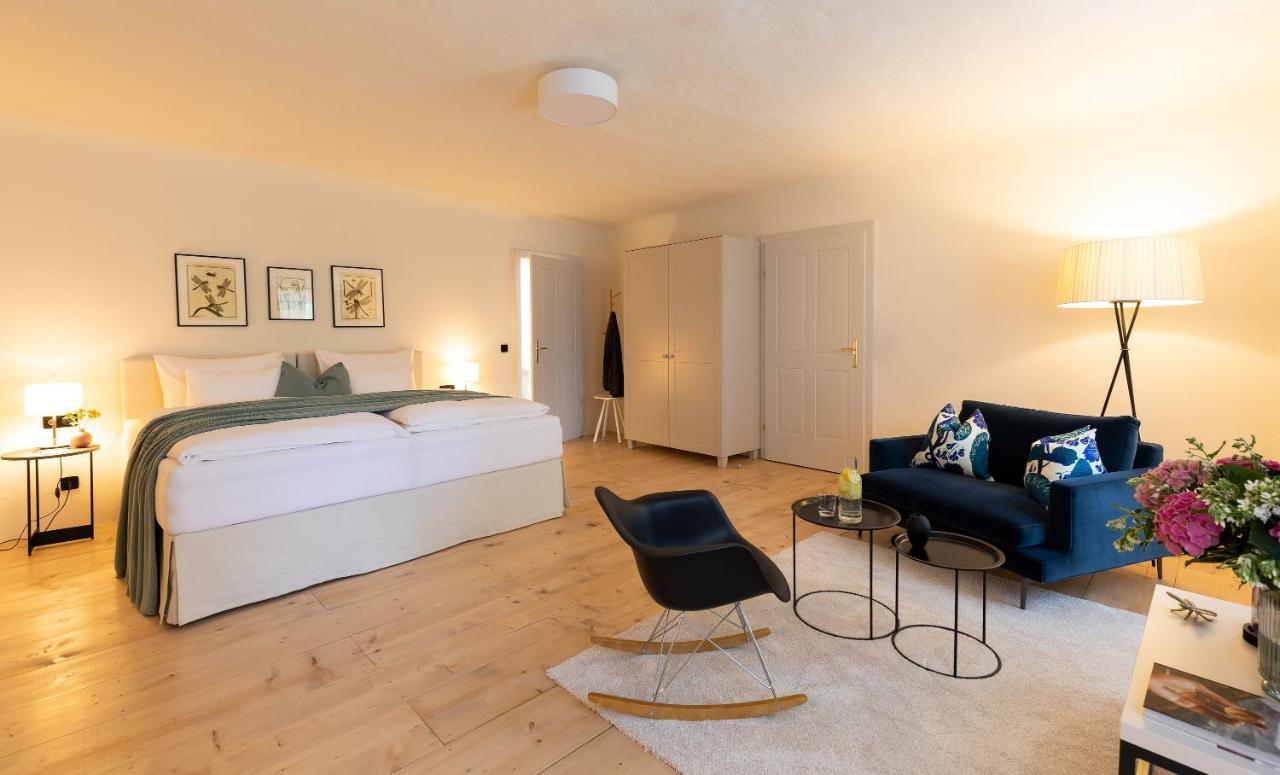 Boutique Hotel Zum Oberjaeger, Schloss Lackenbach Bagian luar foto